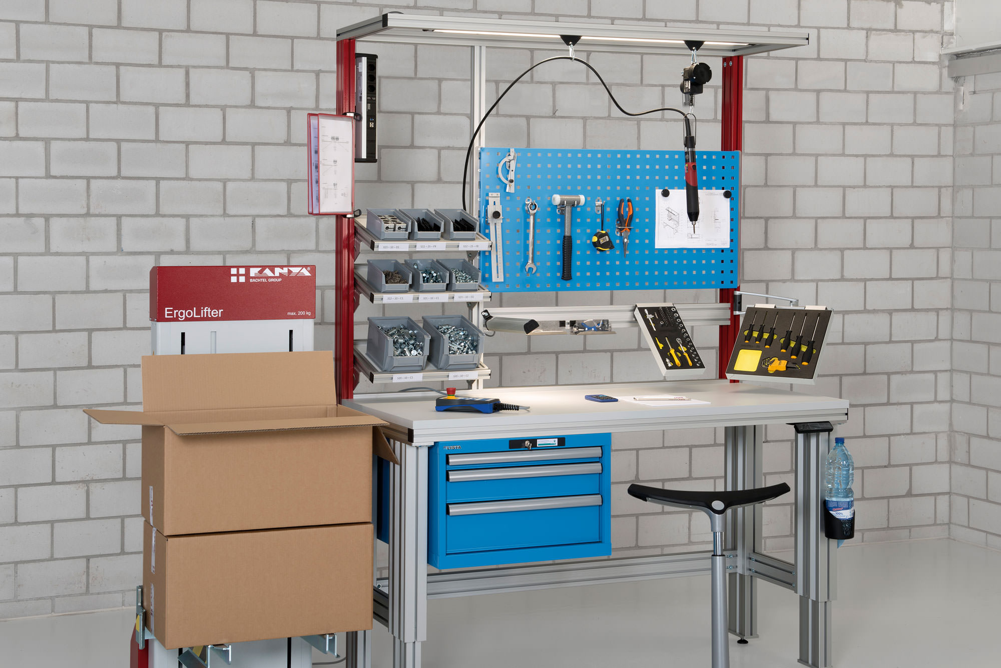 Assembly workstation in the production area